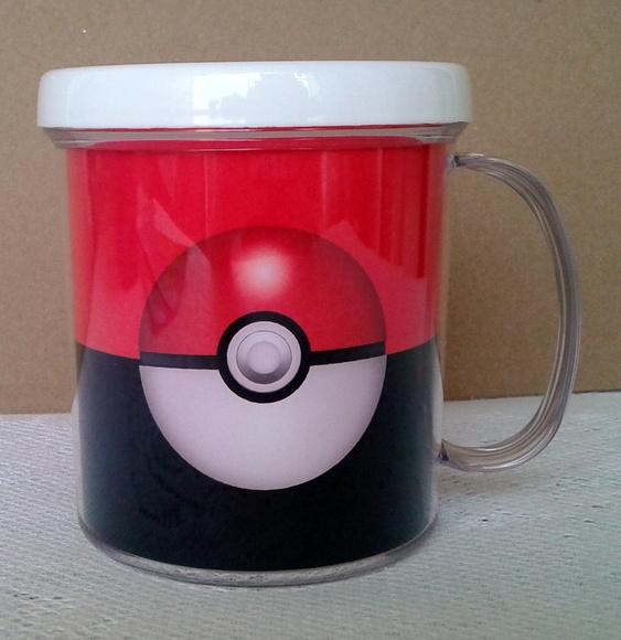 Caneca Pokémon