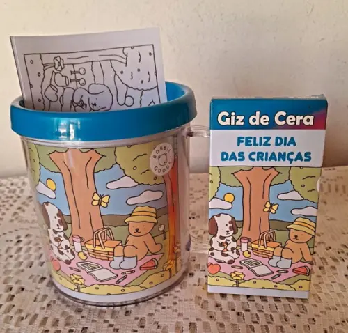 Caneca com Kit Colorir Bobbie Goods