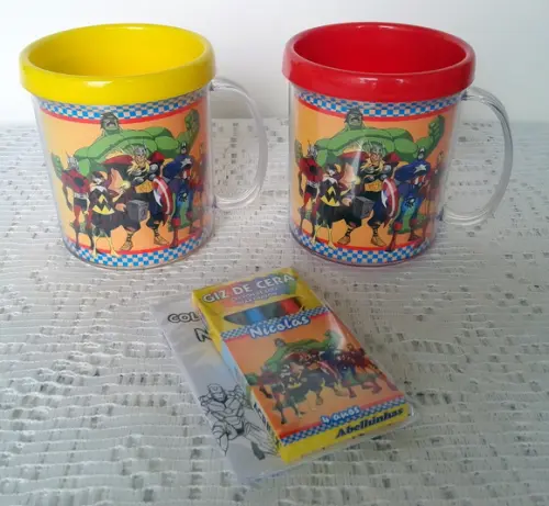 Caneca Festa Vingadores