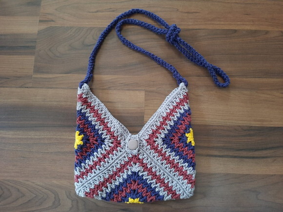 Bolsa Tiracolo em Crochê