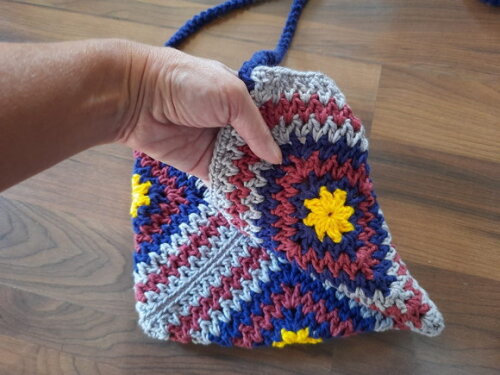 Bolsa Tiracolo em Crochê