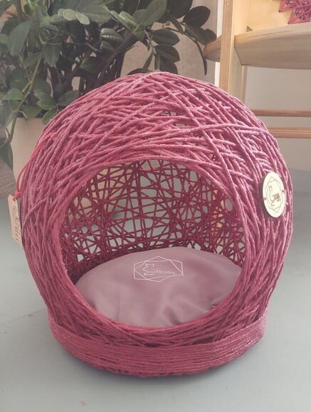 Toca Tamanho P em Barbante Vermelho para Gatos até 6kg