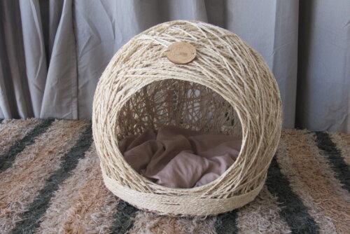 Toca em Sisal para Gatos até 6kg