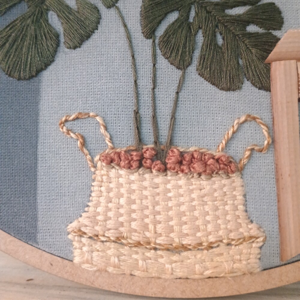 Bastidor bordado vaso de plantas