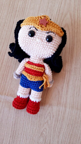 Mulher Maravilha Amigurumi