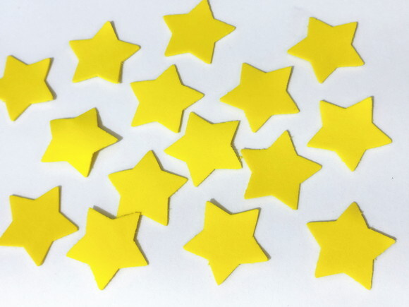 50 Apliques de Mini Estrelas de Eva (4 Cm) Cor Única