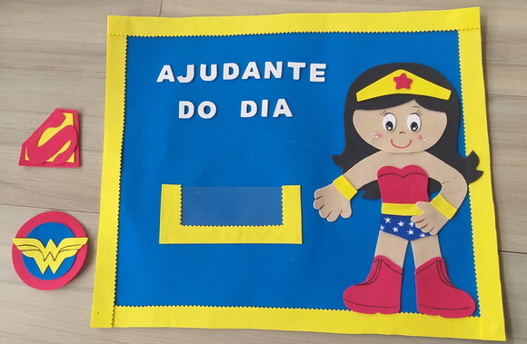 Ajudante do Dia Tema Heróis - Mulher Maravilha (eva)