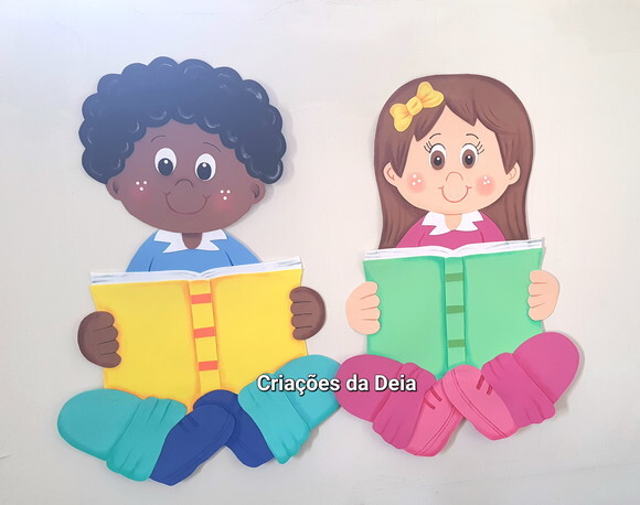 Crianças Lendo - Kit 4 Peças (tamanho 65 cm Cada)