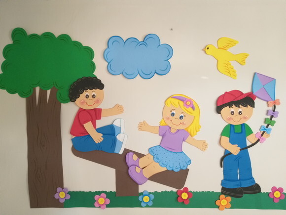 Dia das Crianças Painel de Eva Grande com 3 Crianças