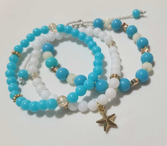 Kit 3 Pulseiras Azuis com Pingente com Tons Leves