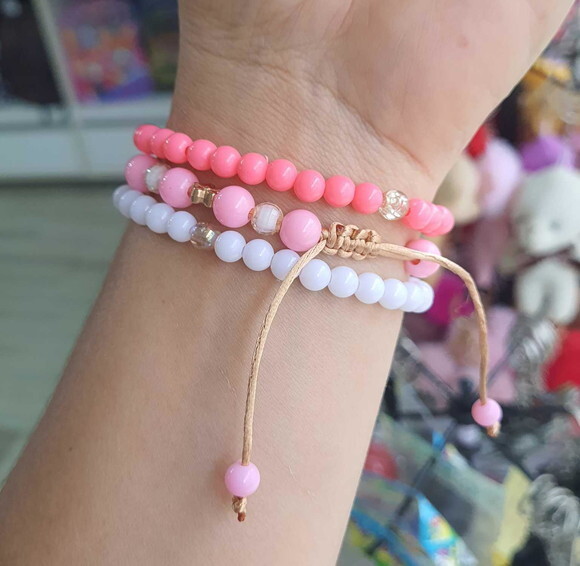 Kit 3 Pulseiras Doçura com Pingente com Tons Rosa Leves