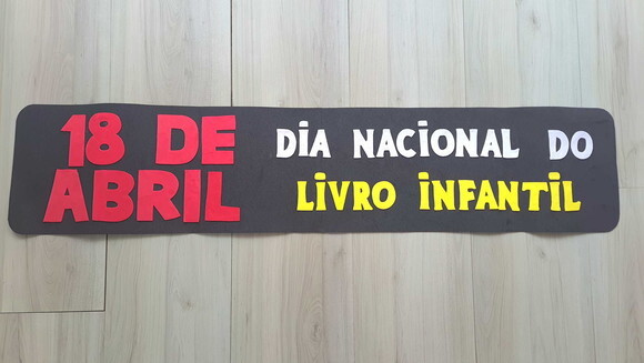 Letreiro Cartaz Dia do Livro em Eva Colorido 94 cm
