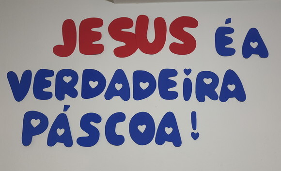 Mural Frase da Páscoa Cristã em Eva 100 x 60 cm