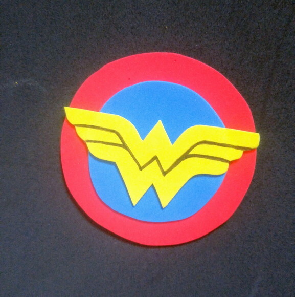 Tags ou Simbolos de Super Heróis Apliques de 10 cm Cada