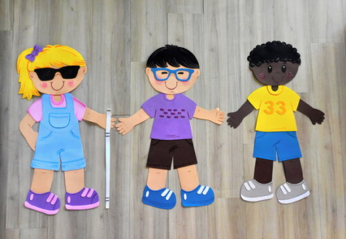 Crianças Grandes de 80cm de Eva Etnias e Diversidade -1 Peça