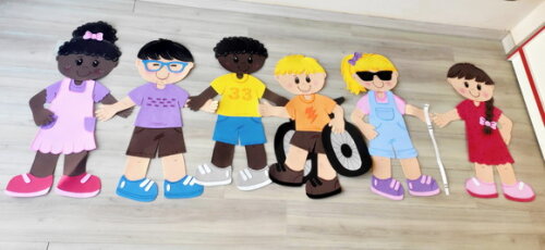 Crianças Grandes de 80cm de Eva Etnias e Diversidade -1 Peça
