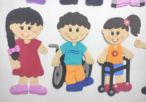 Kit 4 Criança com Necessidades Especiais de 45 à 55cm Cada