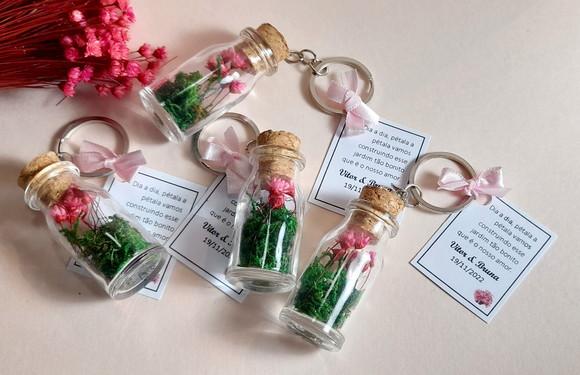 Lembrancinha Casamento Aniversario Chaveiro Mini Terrário
