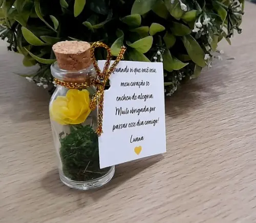 Lembrancinha Casamento Aniversário Terrário Rosa Amarela
