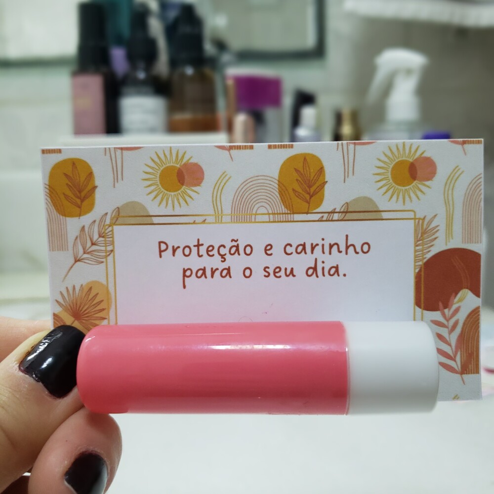 Card Porta Batom e Manteiga de Cacau Mimo Brinde – Arquivo Digi