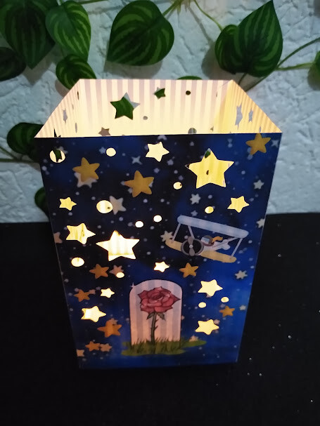 Lembrancinha Luminaria de papel 240g, Pequeno Principe SEM vela d