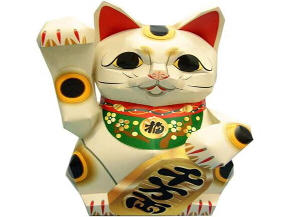 Gato da sorte / Papercraft Digital.