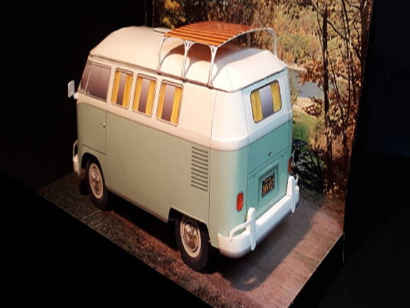 Miniatura de papel Kombi Volkswagen 1962 Westfalia.