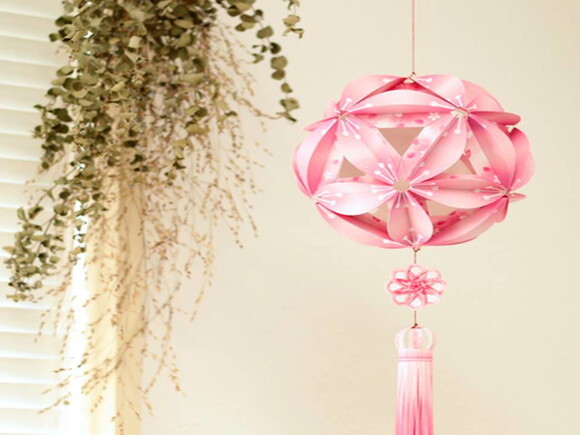 Arquivo de Corte : Bola de flores (Kusudama) em papel.