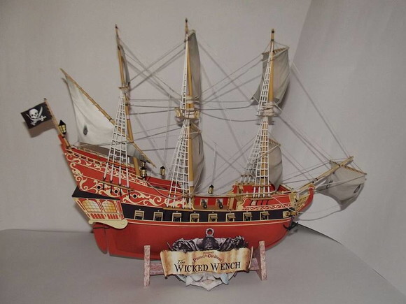 Navio A Rapariga Malvada Piratas do Caribe/ Papercraft 3d.