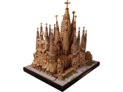 Igreja da Sagrada Família, Espanha / Maquete 3D papercraft.