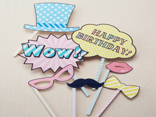 Arquivo de Corte : Plaquinhas Festa de Aniversário em PDF.