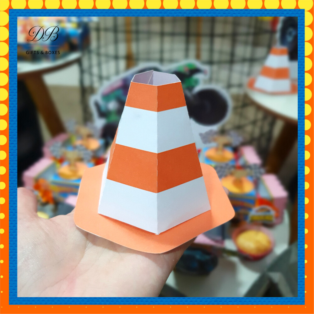 Arquivo de Corte Caixa Cone Trânsito Monster Truck Studio e PDF