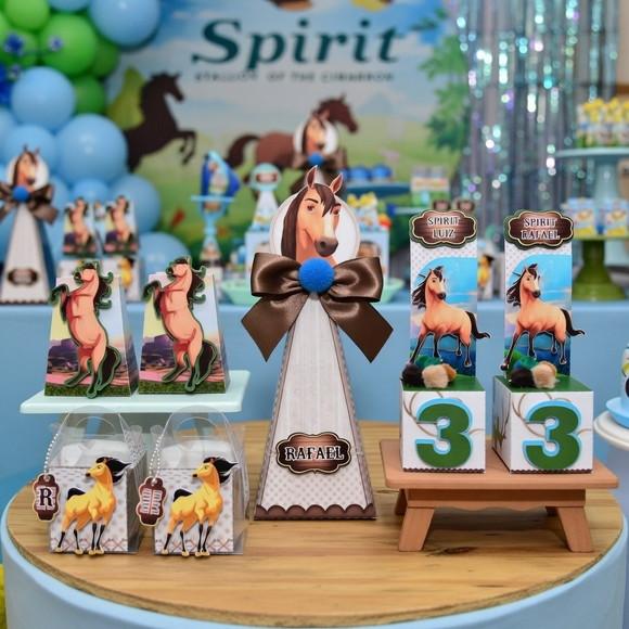 Spirit o Corcel Luxo Arquivo de Corte Studio