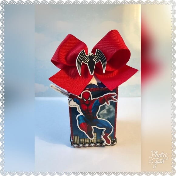 ARQUIVO DIGITAL SILHOUETTE HOMEM ARANHA LUXO