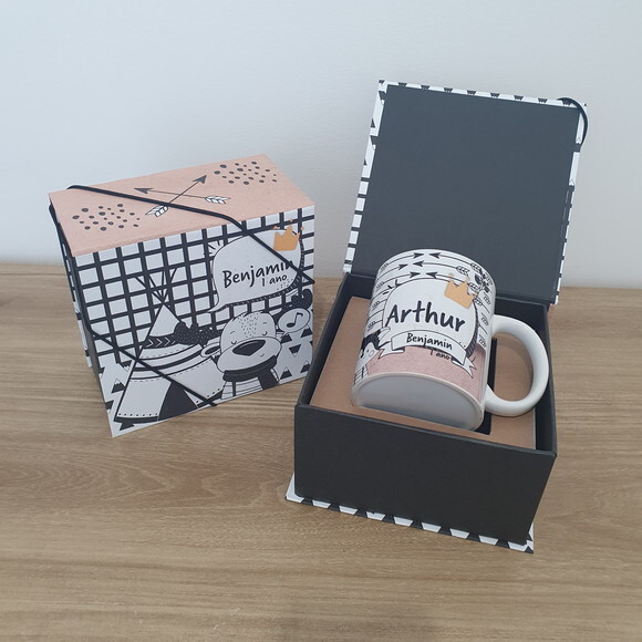 Caixa Cartonada + Caneca Personalizadas Individualmente