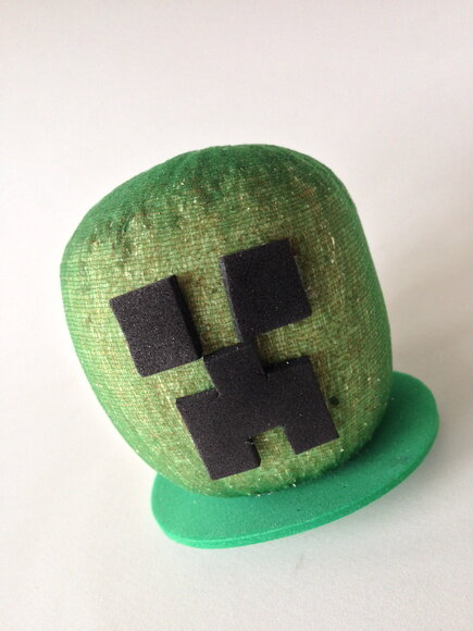Minecraft Creeper Ecológico Cresce Graminha