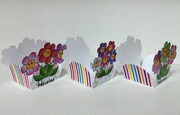 Forminha de doces Jardim de Bonecas