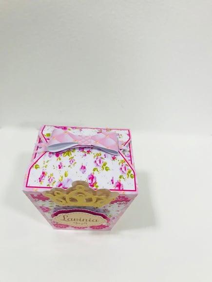 Caixa Sushi Floral com Coroa