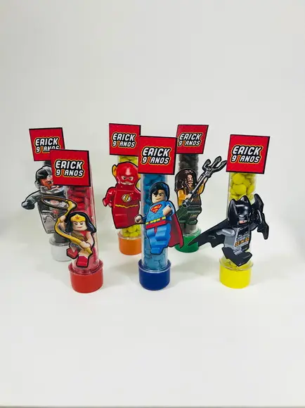 Aplique Lego Liga da Justiça para tubete