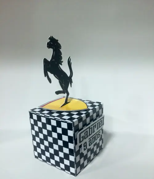 Caixa Ferrari