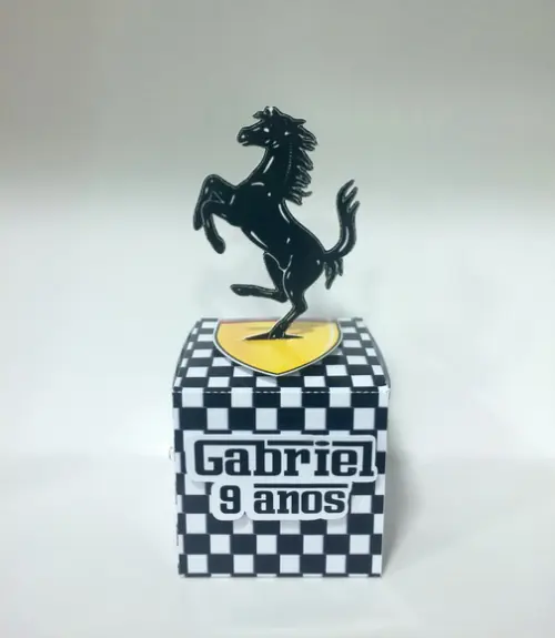 Caixa Ferrari