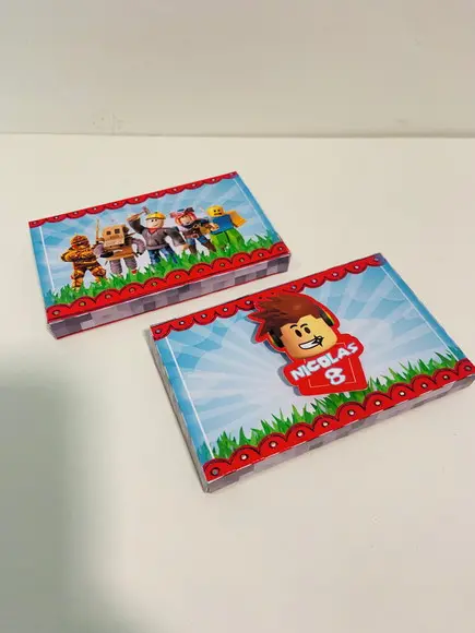 Caixa Kit Kat Roblox