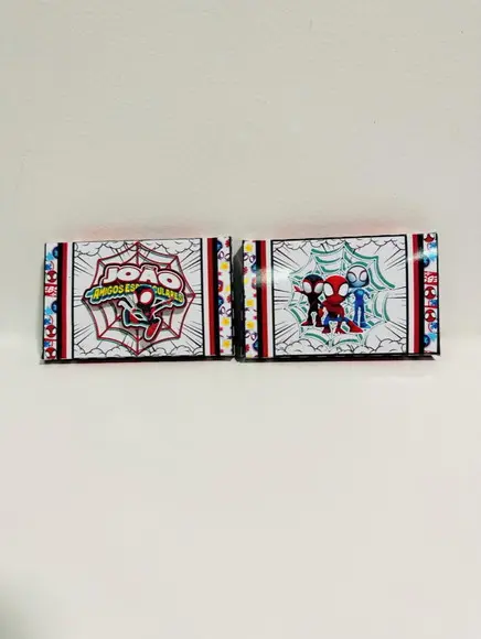 Caixa Kit Kat Spidey