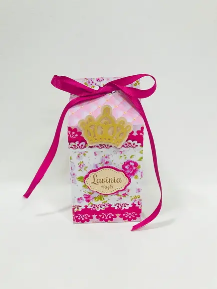 Caixa Milk Floral com Coroa