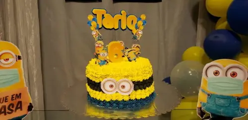 Topo de bolo Minions