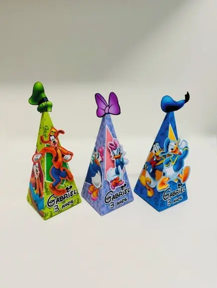 Caixa Triangular Turma do Mickey