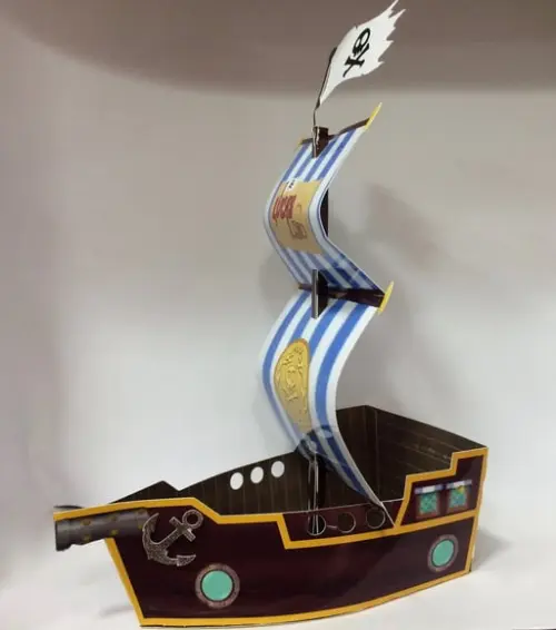 Navio Jake e os piratas
