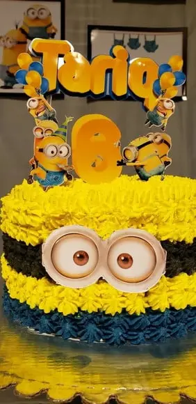 Topo de bolo Minions