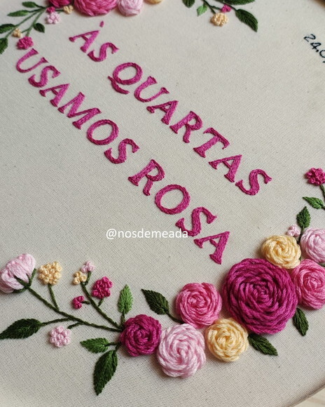 Enfeite Bordado a Mão Personalizado