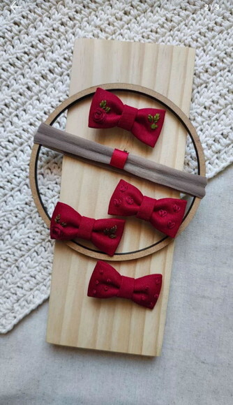 Kit 4 Laços de Cabelo Vermelho Bordado a Mão